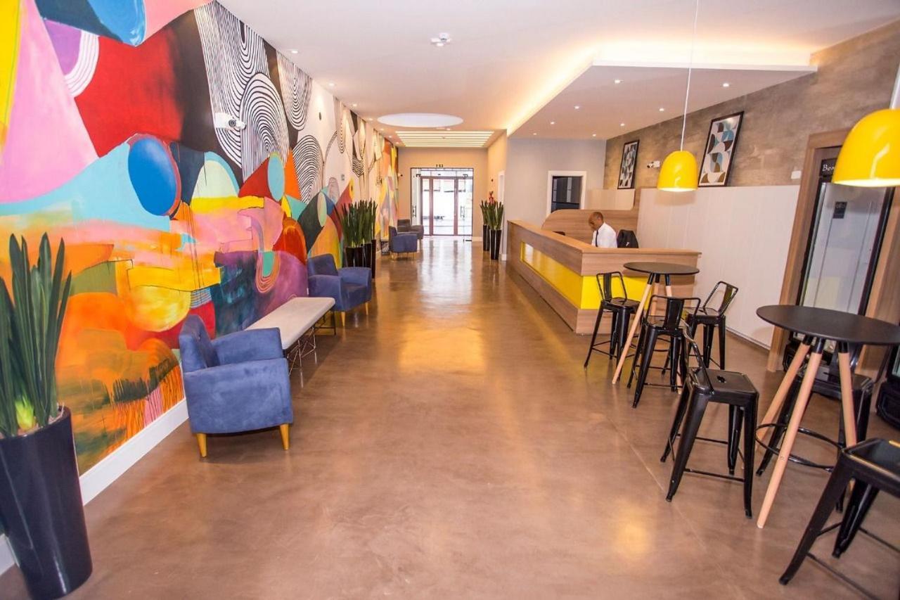 Studio Moderno No Centro De Curitiba - All1206 ภายนอก รูปภาพ